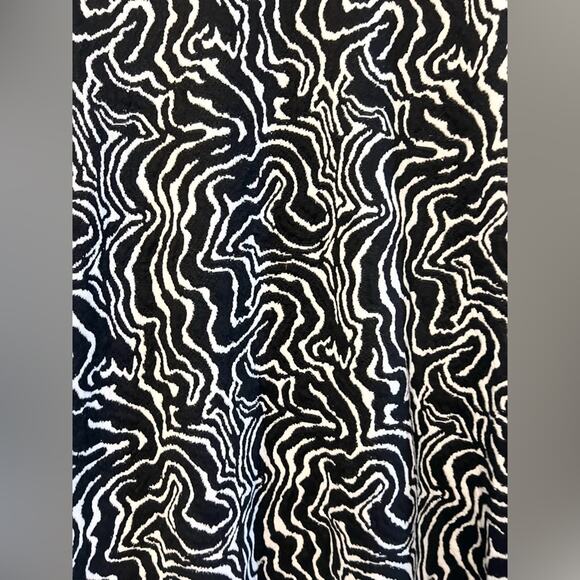 Zara longline jacquard top black and white abstract lines large fall - Picture 5 of 9